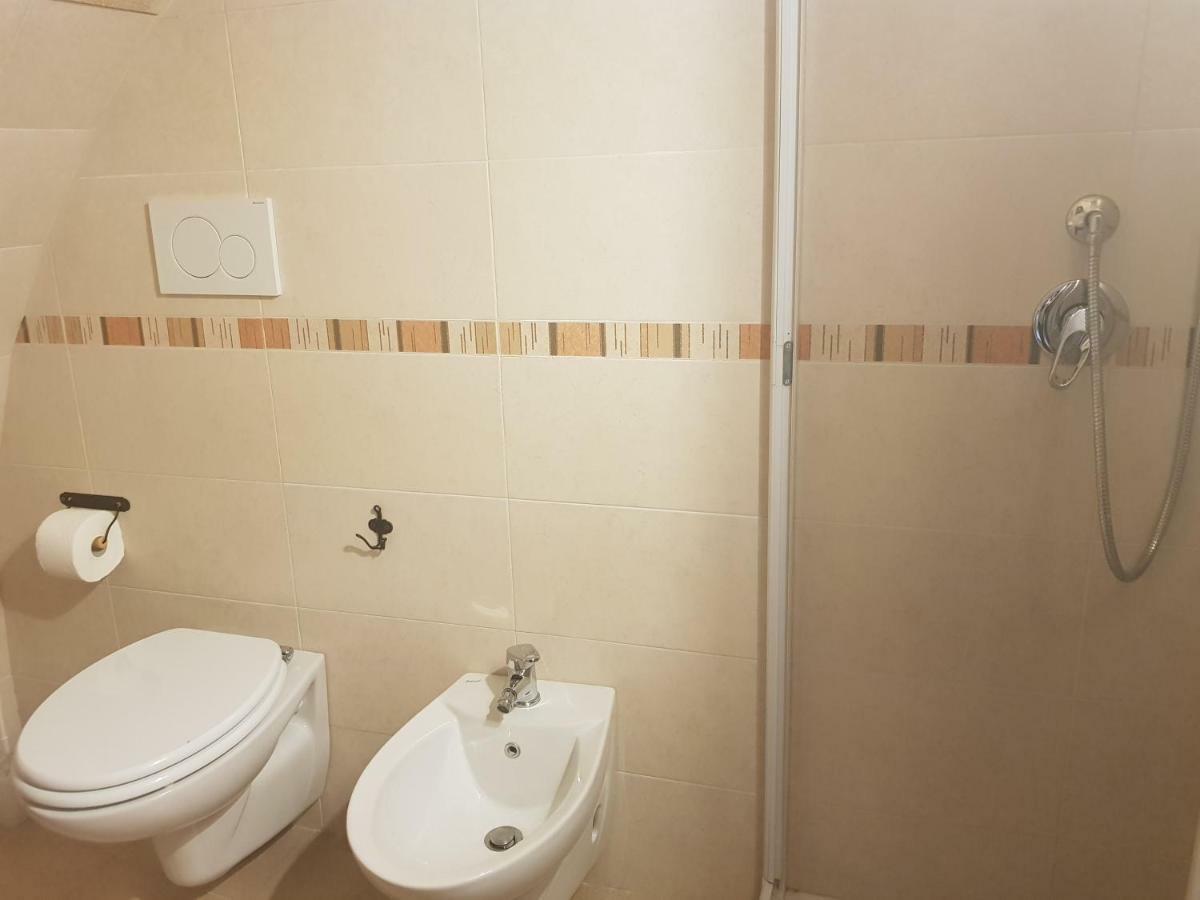B&B Gallina 18 Bari Esterno foto